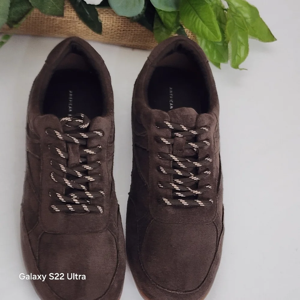 American Eagle Outfitters Men’s Brown Suede Casual Sneakers